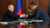 Росія: Путін дав «геройське» звання очільникові «Газпрому»