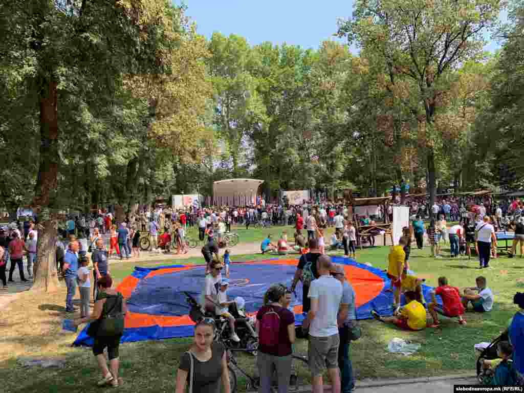 Одбележување на 8 Септември кај Школка во Градски парк во Скопје