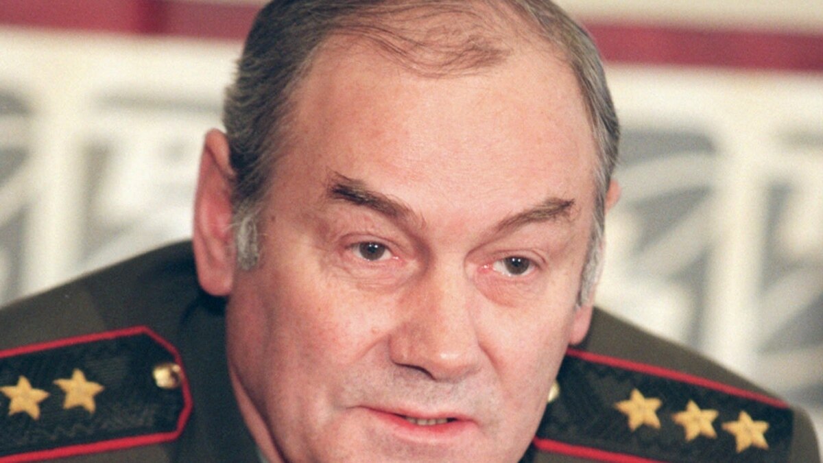 Пенсионираният генерал-лейтенант Леонид Ивашов, председател на Общоруските офицерски събрания“, излезе