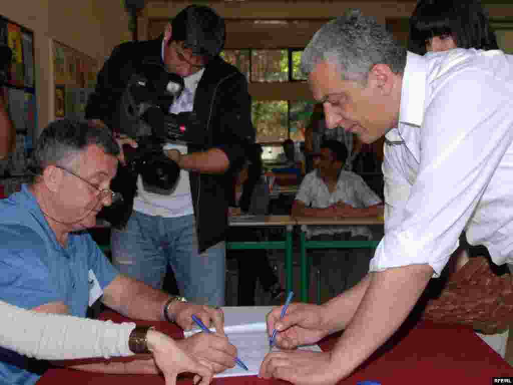 Andrija Mandić (NOVA) na izborima, 23.05.2010. Foto:Savo Prelević 