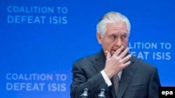 Тиллерсон баъди боздиди Туркия ба Брюссел парвоз кард