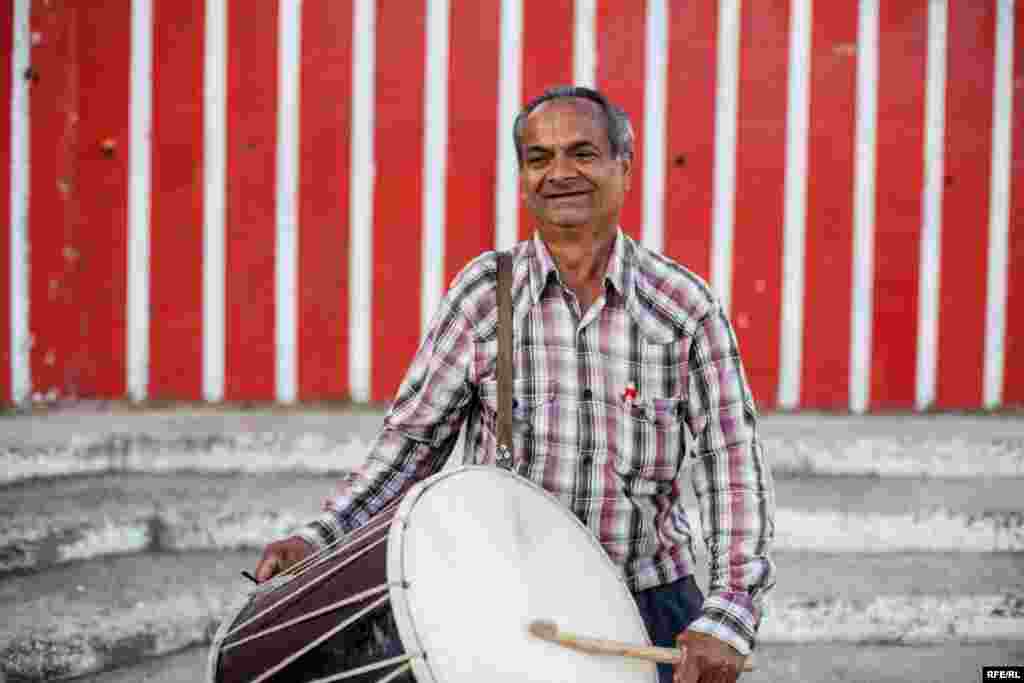 The Drummers Of Macedonia's Semka Band #25