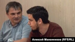 Художник и организатор ежегодной первомайской Монстрации Артем Лоскутов