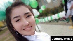 Сезим Эрнисова.