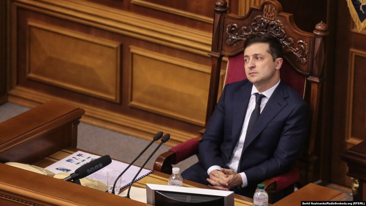 oi5.ru: Зеленский про олигархов: «если выбрали демократический путь, то вешать нельзя» Зеленский про олигархов: «если выбрали демократический путь, то вешать нельзя»
