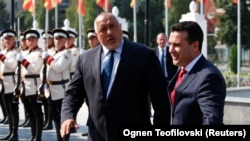 Премиерът Бойко Борисов и македонският му колега Зоран Заев по време на срещата им в Скопие на 1 август 2019 г.