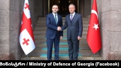 Թուրքիայի պաշտպանության նախարար Հուլուսի Աքարն ընդունում է Վրաստանի պաշտպանության նախարար Իրակլի Ղարիբաշվիլիին, Անկարա, 24-ը դեկտեմբերի, 2019թ.