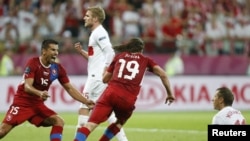 Фрагмент матча Польша - Чехия на Евро-2012