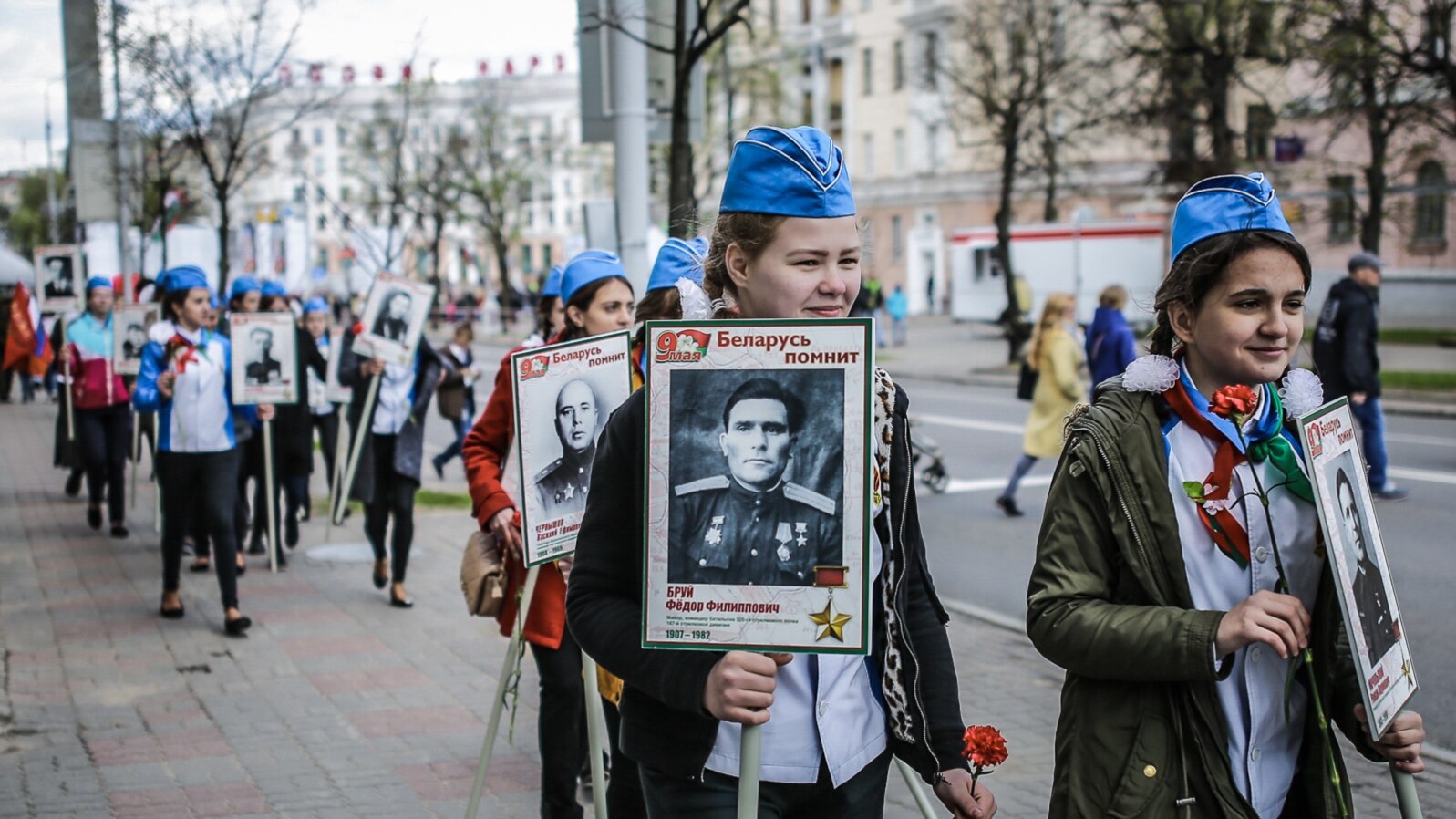 Сьвяткаваньне 9 траўня ў Менску ў 2017 годзе, архіўнае фота