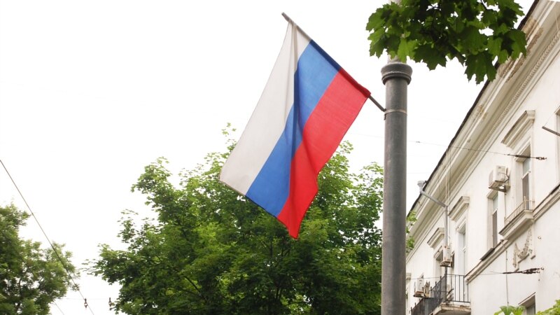 Руската Амбасада не коментира шеги на комичари