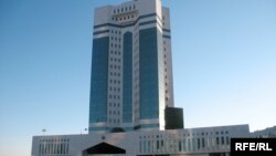 Астанадағы үкімет үйі (Көрнекі сурет).