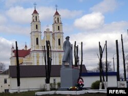 Такі помнік Леніну раней стаяў у Глыбокім