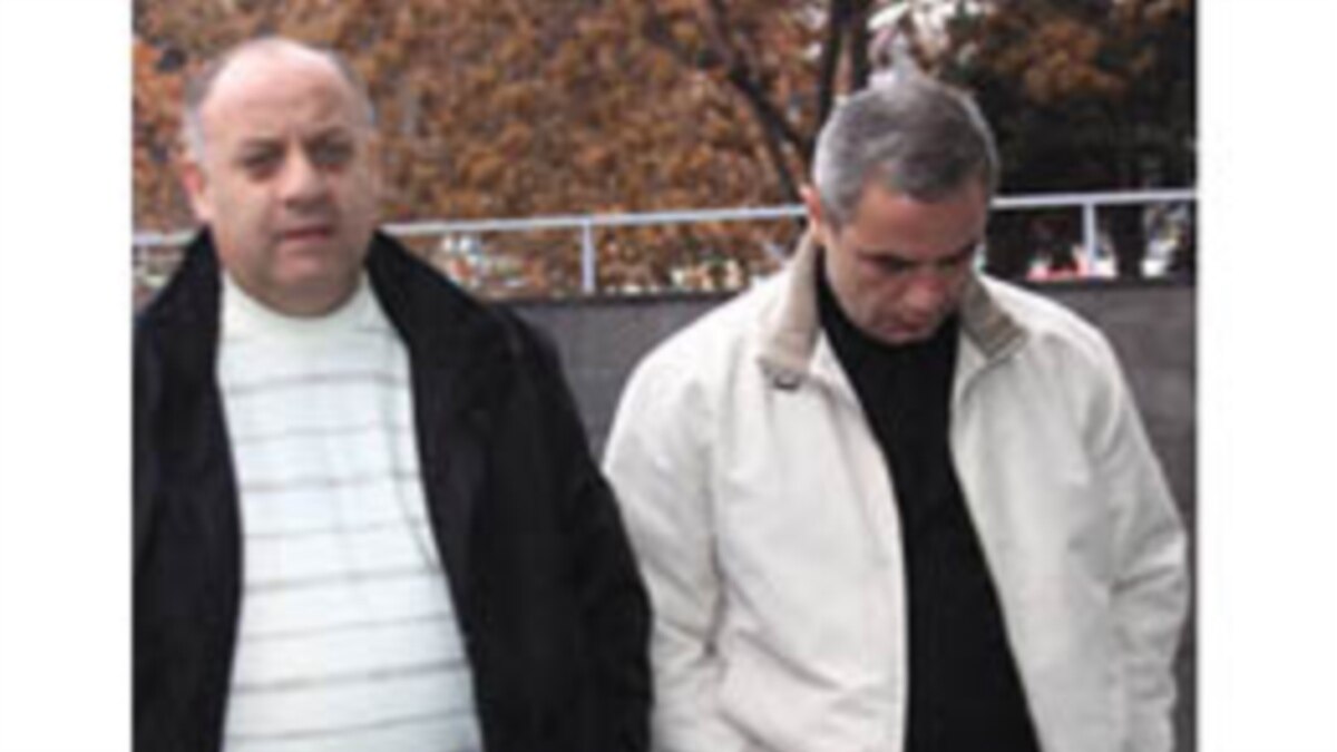 Armenian Officials Held For 'Bribery'