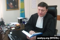 Судья по делам несовершеннолетних Бостандыкского суда Алматы Биржан Карибжанов