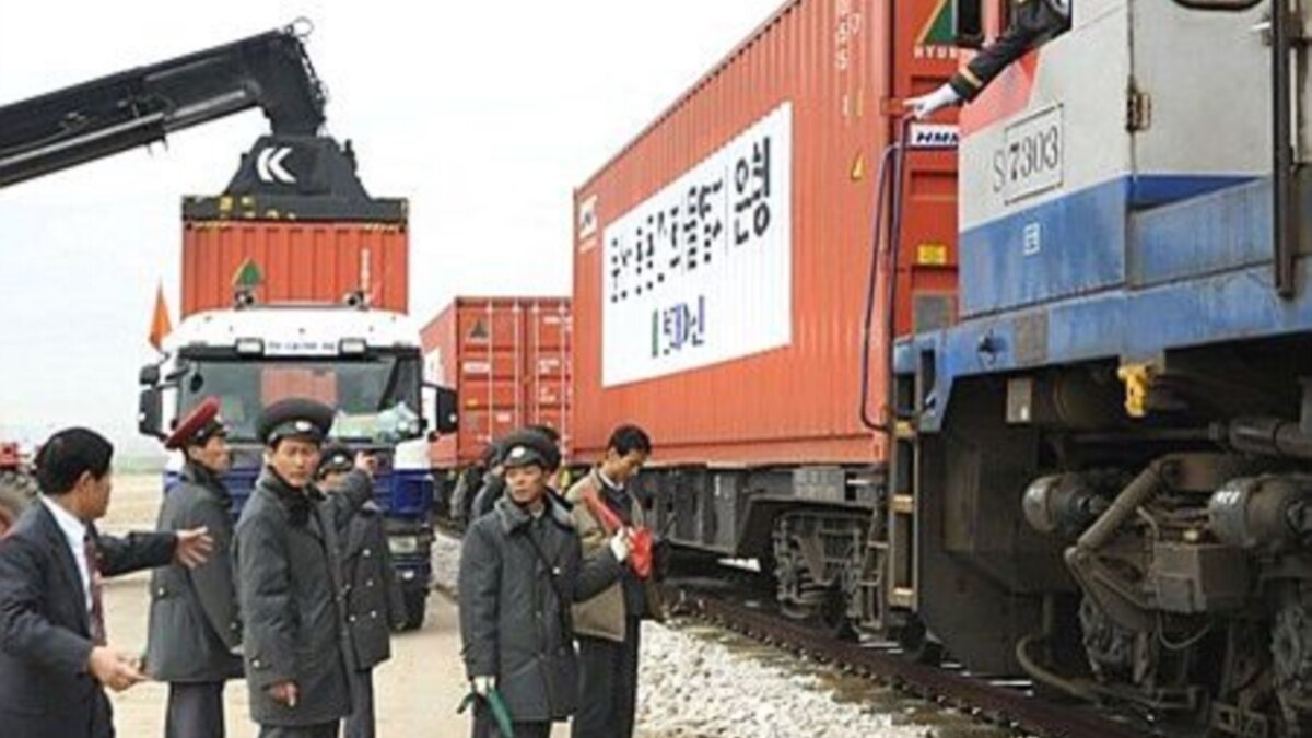 Железопътният трафик по севернокорейско-руската граница се е увеличил тази седмица