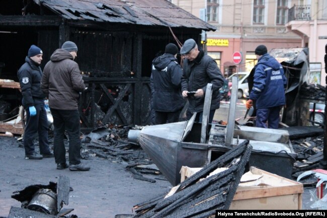 Поліція працює на місці вибуху у Львові, 22 грудня 2018 року