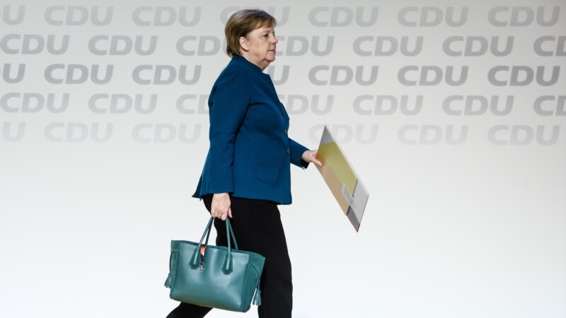 Партијата на Меркел ќе бира нов лидер на 25 април