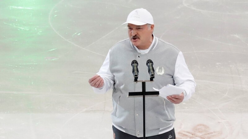«Усе сьвядомыя, уся буза, тут канцэнтраваліся», — Лукашэнка пра Менск у першай палове 1990-х