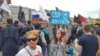 Тысячи людей пришли на акцию в поддержку Telegram в Москве