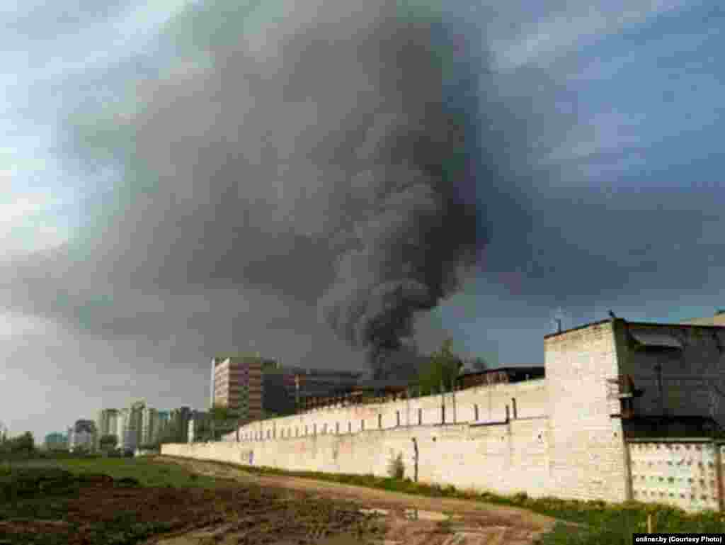 Пажар на заводзе вылічальнай тэхнікі ў Менску, ў выніку якога загінулі 4 пажарныя