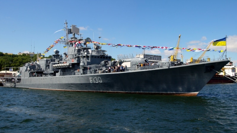 «Гетман Сагайдачный» отмечает 27 годовщину поднятия в Керчи флага ВМС Украины
