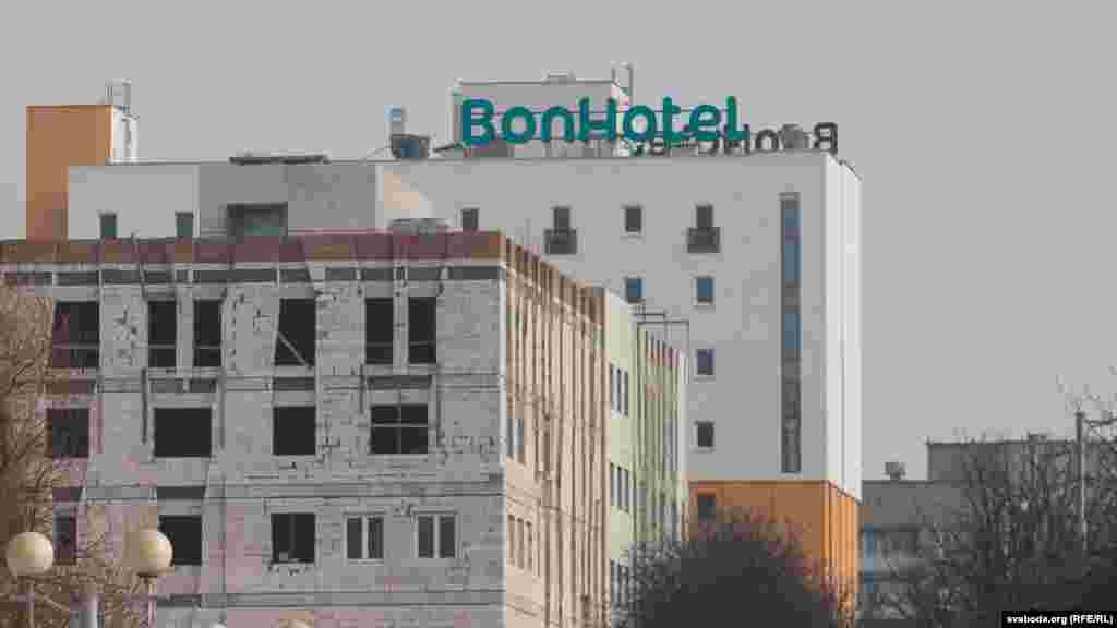 Bon-Hotel