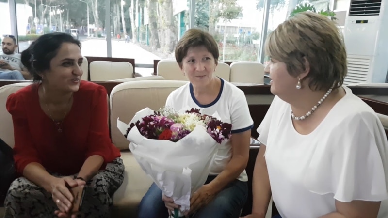 В Таджикистан прибыли первые 30 учителей из России 