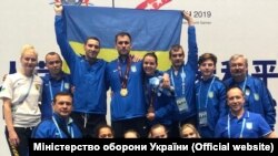 У жовтні Ігор Рейзлін чемпіоном VII Всесвітніх ігор серед військовослужбовців. На фото – збірна України з фехтування