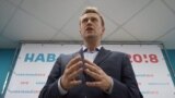 Алексей Навальный приехал в Казань из Уфы, где он открыл штаб и<a href="http://www.idelreal.org/a/28351270.html" target="_blank">&nbsp;дал интервью</a>&nbsp;&quot;Idel.Реалии&quot;