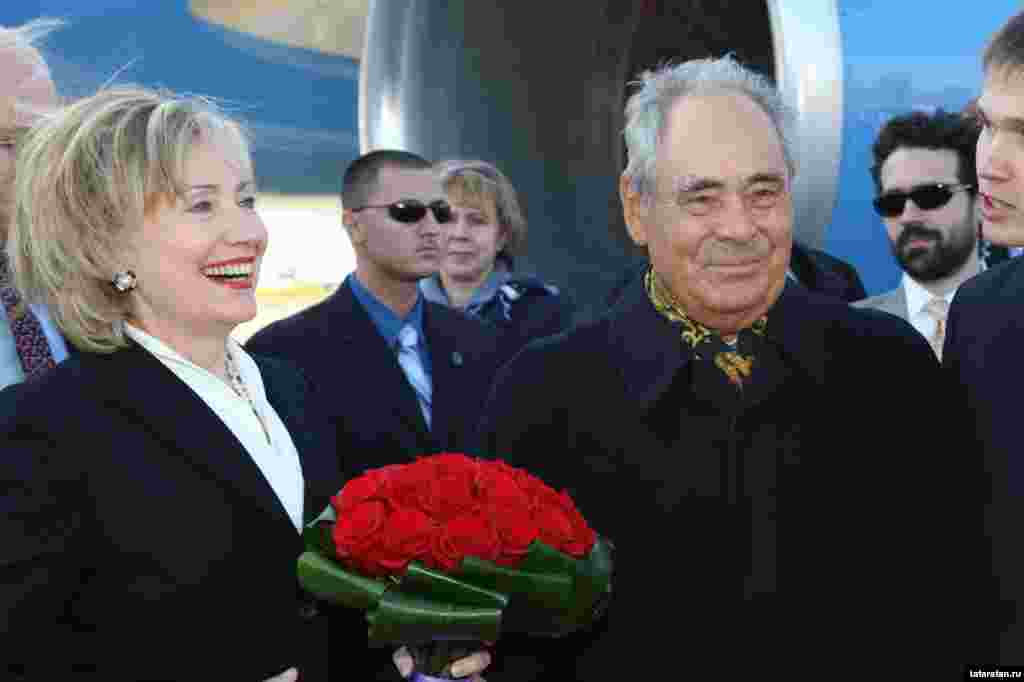 Hillary Clinton şi Mintimer Shaimiev