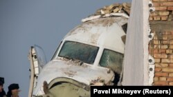 Носовая часть потерпевшего крушение самолета Fokker 100 авиакомпании Bek Air. Алматы, 27 декабря 2019 года.