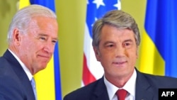 Vicepreședintele american Joe Biden la Kiev cu președintele Victor Iușcenco