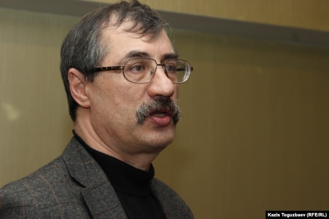 Евгений Жовтис, директор Казахстанского бюро по правам человека. Алматы, 10 февраля 2017 года.