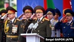 Аляксандар Лукашэнка прымае вайсковы парад, 2018 год 