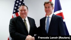 Mike Pompeo și Jeremy Hunt, la Bruxelles