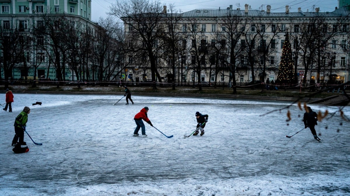 Russia may limit travel abroad for young hockey players