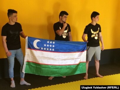 Jinsiy aloqa veb-kameralarini onlayn tomosha qiling