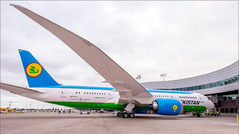 Ширкати Uzbekistan Airways мехоҳад, чаҳор Boeing-ашро фурӯшад