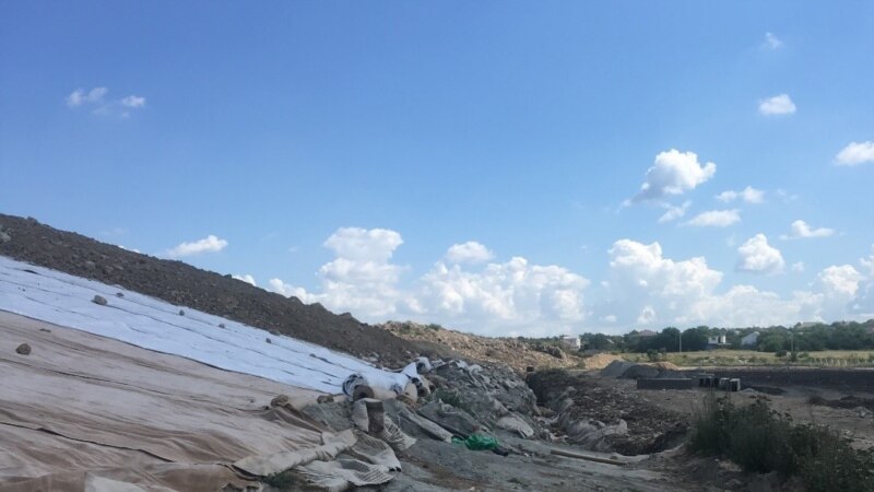 В Симферополе – проблемы с поставкой оборудования на мусорный полигон в Каменке – Проценко 