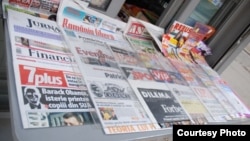 Romania - press newsstand, Mar2009