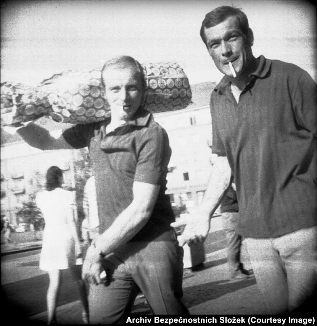 Пизда мен жопаны жақыннан түсіру