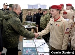 Владимир Путин во время встречи с юнармейцами. Сентябрь 2019 года