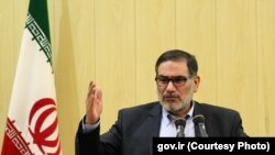 علی شمخانی گفته که می‌توان اقدامات مختلفی به کار بست «تا کردها مجبور به عقب‌نشینی شوند».