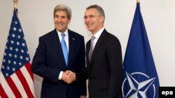 John Kerry și Jens Jens Stoltenberg, Bruxelles, 6 decembrie 2016.