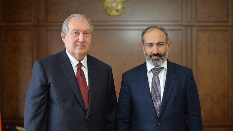 Nikol Pașinian a depus jurământul ca premier al Armeniei