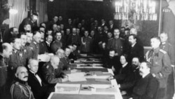 3 марта 1918 года. Подписание мирного договора между РСФСР и Центральными державами в Брест-Литовске