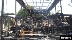 Останки взорванного автобуса. Бургас, 19 июля 2012 года. 