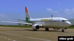 Самолет таджикистанской авиакомпании «Сомон Эйр». 