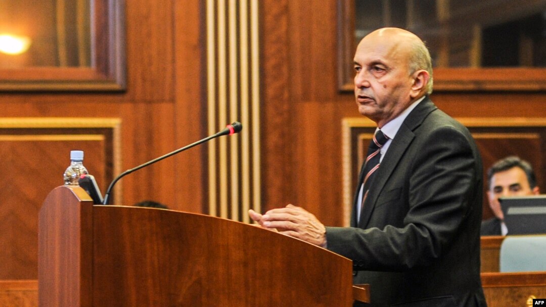 Isa Mustafa na sednici na kojoj je izglasano nepoverenje Vladi