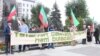 Милли хәрәкәт активистлары республика көнендә Казанда пикет уздыра